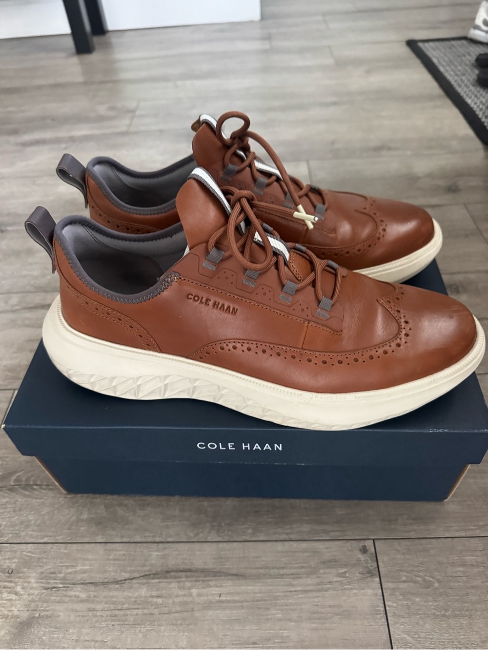 Cole Haan Men’s Brown Leather Sneakers with Cream Sole - Picture 2 of 7